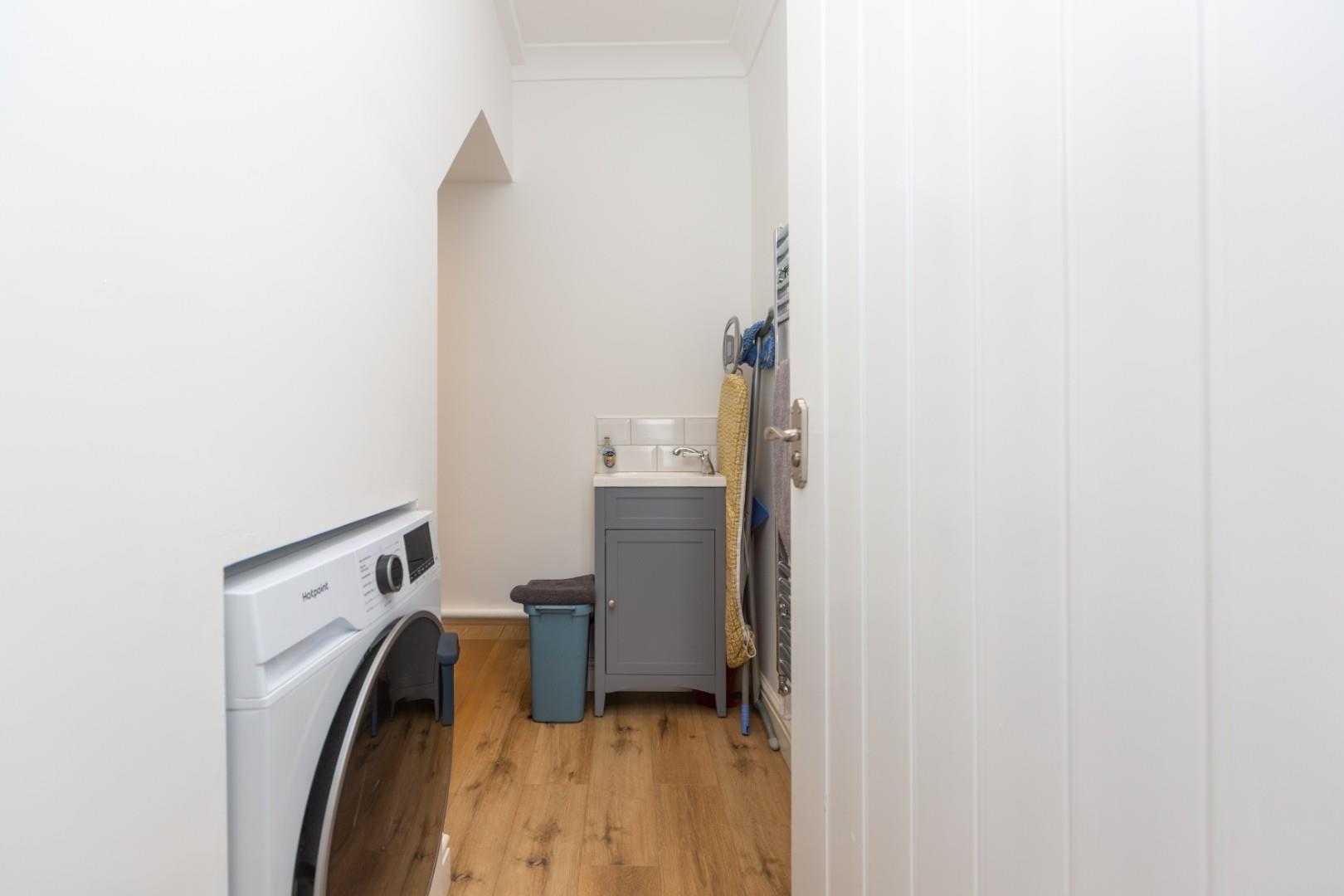 Croftfield Crescent, Newton, Swansea, SA3 4UL